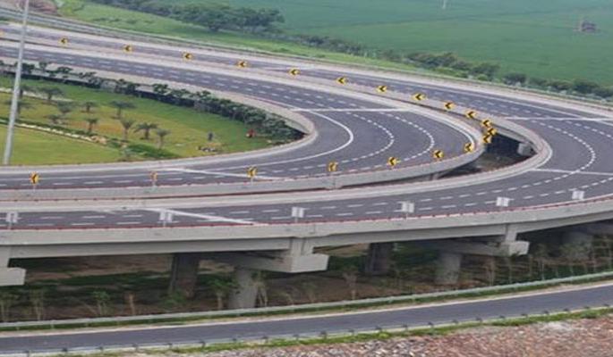 Hinduhriday Samrat Balasaheb Thackeray seals up name on Maharashtra Samruddhi Highway | हिंदुहृदयसम्राट बाळासाहेब ठाकरे महाराष्ट्र समृद्धी महामार्ग नामकरणावर शिक्कामोर्तब
