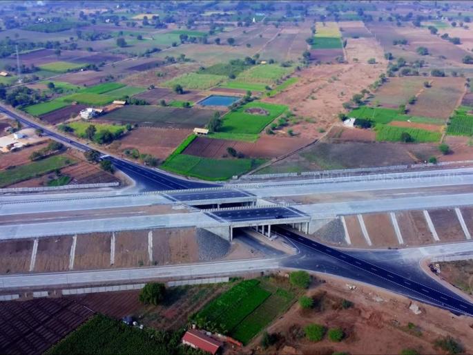 Horrific accident to a private bus on Samriddhi mahamarg; One killed, six injured | समृद्धी महामार्गावर खासगी बसला भीषण अपघात; एक ठार, सहा जखमी Horrific accident to a private bus on Samriddhi mahamarg; One killed, six injured | समृद्धी महामार्गावर खासगी बसला भीषण अपघात; एक ठार, सहा जखमी