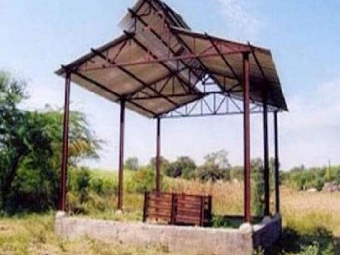 87 villages in Kolhapur district do not have crematoriums for funerals Most villages in Guardian Minister's constituency | कोल्हापूर जिल्ह्यात ८७ गावांमध्ये अंत्यसंस्काराला स्मशानभूमीच नाही, पालकमंत्र्यांच्या मतदारसंघात सर्वाधिक गावे 87 villages in Kolhapur district do not have crematoriums for funerals Most villages in Guardian Minister's constituency | कोल्हापूर जिल्ह्यात ८७ गावांमध्ये अंत्यसंस्काराला स्मशानभूमीच नाही, पालकमंत्र्यांच्या मतदारसंघात सर्वाधिक गावे