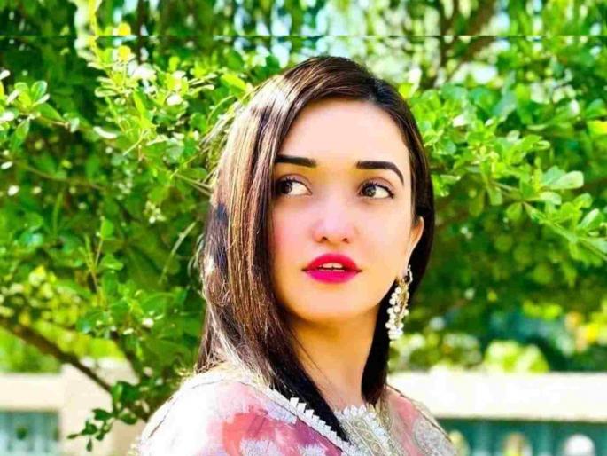 Pakistan pti activist sanam javed khan arrested again after release may 9 riots case | आधी तुरुंगातून सुटका, मग एका तासात पुन्हा अटक! कोण आहे पाकिस्तानची सनम जावेद? Pakistan pti activist sanam javed khan arrested again after release may 9 riots case | आधी तुरुंगातून सुटका, मग एका तासात पुन्हा अटक! कोण आहे पाकिस्तानची सनम जावेद?