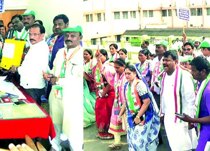 Opposition in Congress's hammer against the government | सरकारविरूद्ध काँग्रेसची खामगावात निदर्शने Opposition in Congress's hammer against the government | सरकारविरूद्ध काँग्रेसची खामगावात निदर्शने