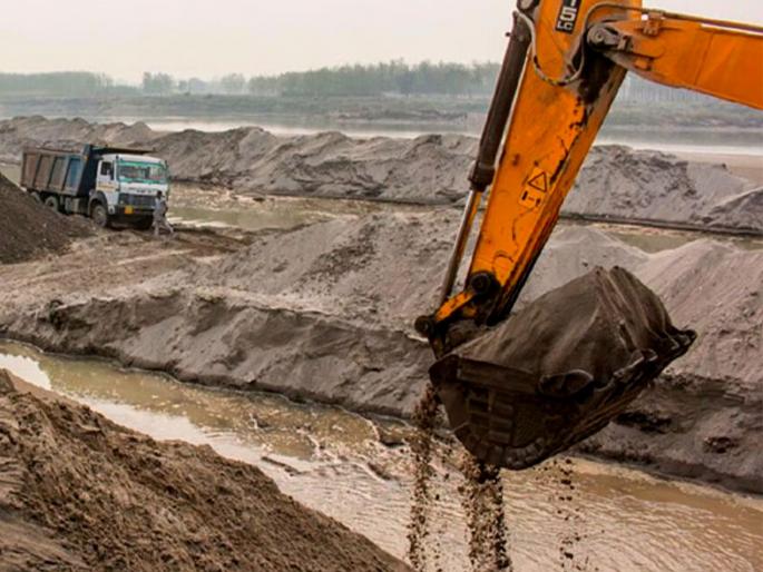 New sand policy to be announced in the next eight days, Vikhe Patil's policy wrapped up | नवे वाळू धोरण येत्या आठ दिवसांत जाहीर करणार, विखे पाटील यांचे धोरण गुंडाळले New sand policy to be announced in the next eight days, Vikhe Patil's policy wrapped up | नवे वाळू धोरण येत्या आठ दिवसांत जाहीर करणार, विखे पाटील यांचे धोरण गुंडाळले