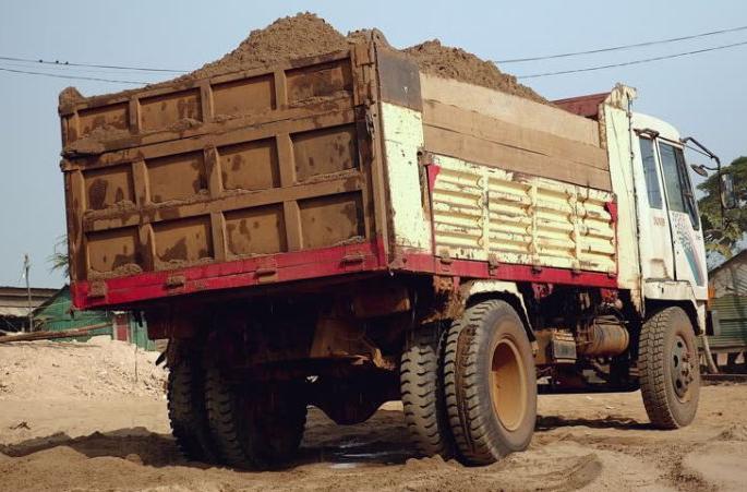 Tender process for 'sand depots' from Monday, exercise will be done to reserve sand | ‘वाळू डेपों’साठी सोमवारपासून निविदांची प्रक्रिया, वाळू आरक्षित करण्यासाठी होणार कसरत