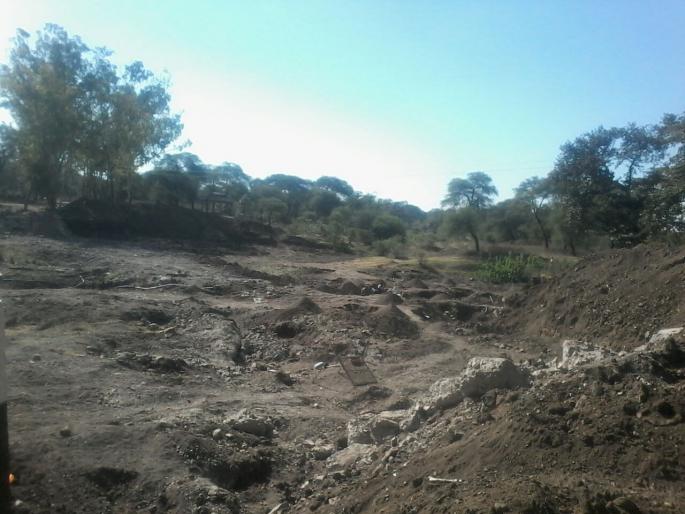 Not afraid of action; Launch of illegal sand sand in Washim district! | कारवाईचा धाक नाही; वाशिम जिल्ह्यात वाळूचा अवैध उपसा सुरुच! Not afraid of action; Launch of illegal sand sand in Washim district! | कारवाईचा धाक नाही; वाशिम जिल्ह्यात वाळूचा अवैध उपसा सुरुच!