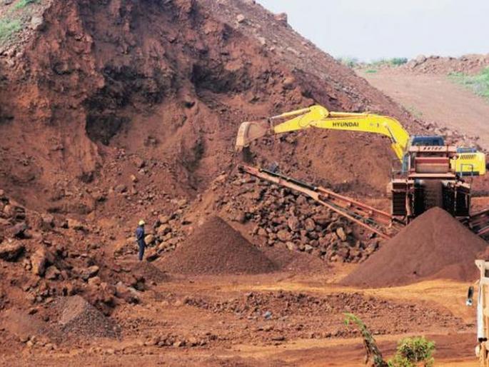 'Target' of 'royalty' collection on minor minerals increased by Rs 1,000 crore! | गौण खनिजावरील ‘रॉयल्टी ’ वसुलीचे १ हजार कोटींनी वाढविले ‘टार्गेट’! 'Target' of 'royalty' collection on minor minerals increased by Rs 1,000 crore! | गौण खनिजावरील ‘रॉयल्टी ’ वसुलीचे १ हजार कोटींनी वाढविले ‘टार्गेट’!