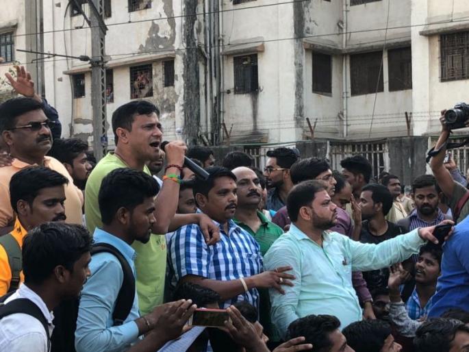 Piyush Goyalan should talk to the discussion and take back the movement - Sandeep Deshpande | पीयूष गोयल यांनी चर्चेला बोलवावं, आंदोलन मागे घेऊ- संदीप देशपांडे Piyush Goyalan should talk to the discussion and take back the movement - Sandeep Deshpande | पीयूष गोयल यांनी चर्चेला बोलवावं, आंदोलन मागे घेऊ- संदीप देशपांडे