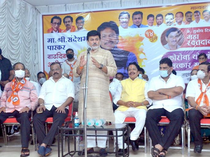 Corona warriors felicitated at a birthday party in Kankavali | कणकवलीत वाढदिवस सोहळ्यात कोरोना योद्धयांचा सत्कार