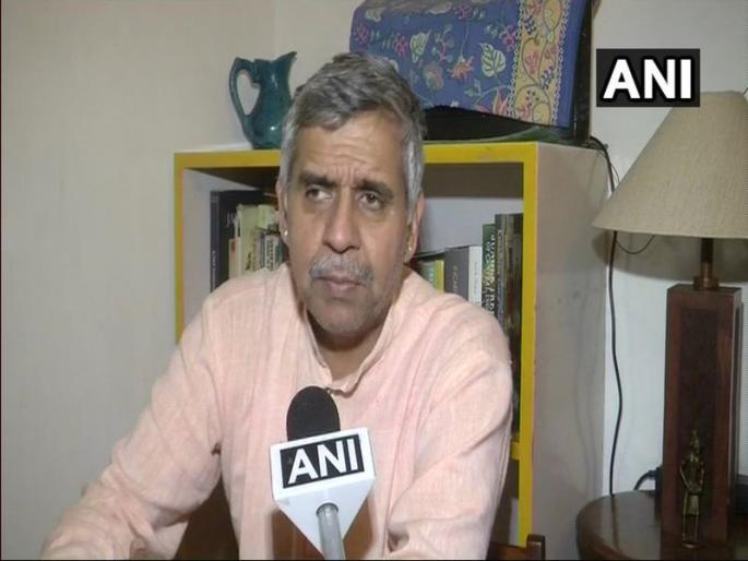 It's almost symbolic that if you are in the Army you are a nationalist says Sandeep Dikshit | 'आपल्याकडे केवळ सैन्यात असले तरच मुस्लिमांना राष्ट्रभक्त समजतात' It's almost symbolic that if you are in the Army you are a nationalist says Sandeep Dikshit | 'आपल्याकडे केवळ सैन्यात असले तरच मुस्लिमांना राष्ट्रभक्त समजतात'