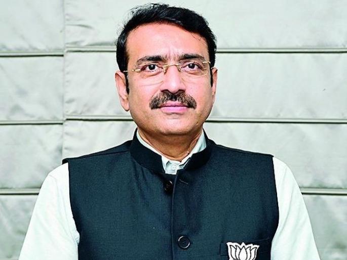 Wrong role of Commissioner for not meeting corporators: Mayor Sandeep Joshi | नगरसेवकांना न भेटण्याची आयुक्तांची भूमिका चुकीची : महापौर संदीप जोशी Wrong role of Commissioner for not meeting corporators: Mayor Sandeep Joshi | नगरसेवकांना न भेटण्याची आयुक्तांची भूमिका चुकीची : महापौर संदीप जोशी