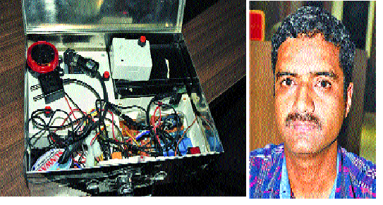  Thieves can break into house calls on mobile! | चोरट्यांनी बंद घराचा दरवाचा फोडताच एकाचवेळी येणार तीन मोबाईलवर कॉल