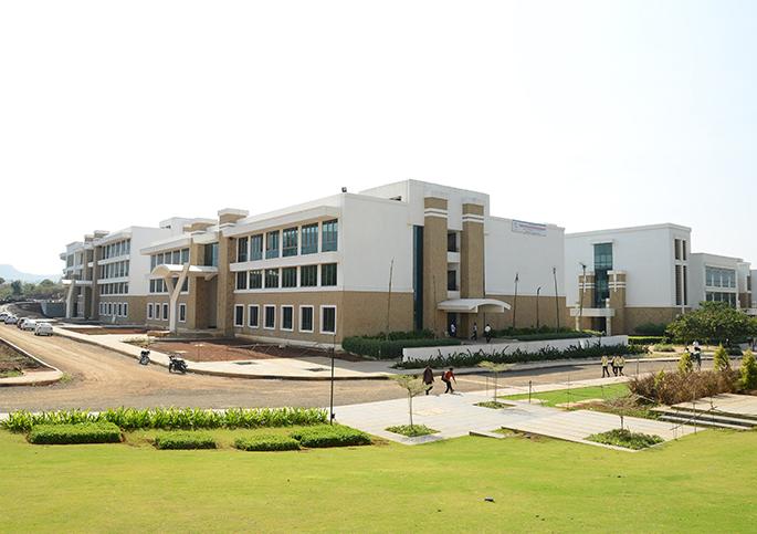 Prohibition of the progress of individual laws in the country: Justice Karnik | देशातील व्यक्तिगत कायद्यांचा प्रगतीत अडथळा : न्यायमूर्ती कर्णिक Prohibition of the progress of individual laws in the country: Justice Karnik | देशातील व्यक्तिगत कायद्यांचा प्रगतीत अडथळा : न्यायमूर्ती कर्णिक