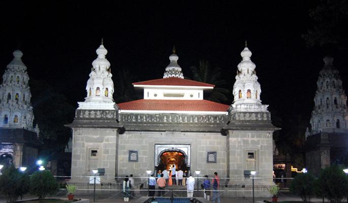 Sangli: Launching of Ganesh Utsav by Panchayatan Sansthan | सांगली : पंचायतन संस्थानतर्फे गणेशोत्सवास सुरुवात Sangli: Launching of Ganesh Utsav by Panchayatan Sansthan | सांगली : पंचायतन संस्थानतर्फे गणेशोत्सवास सुरुवात