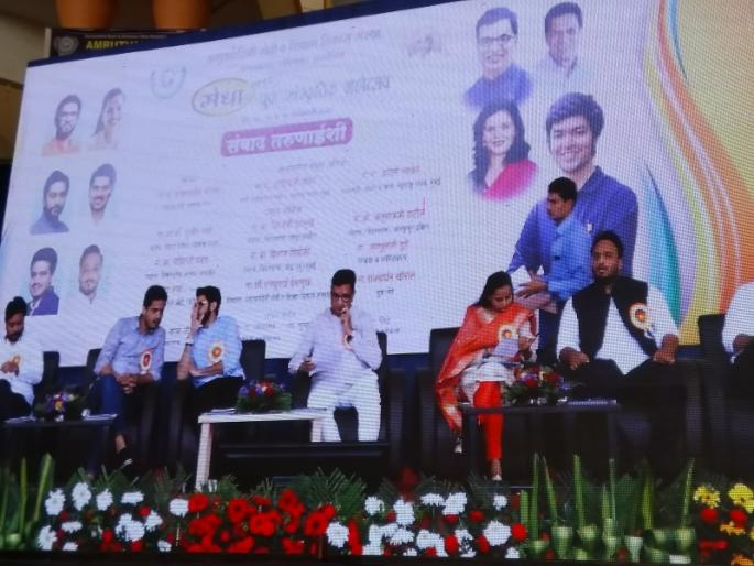 In the coming days, the Chief Minister will get from the young MLAs - Balasaheb Thorat |  पुढील काळात मंत्री, मुख्यमंत्री तरुण आमदारांमधून मिळेल-बाळासाहेब थोरात