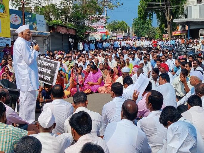 baramati Sangvi village unites to protest youth's murder Accused of conspiracy to commit murder | Baramati | तरुणाच्या खुनाच्या निषेधार्थ सांगवी गाव एकवटले; कट रचून खून केल्याचा आरोप