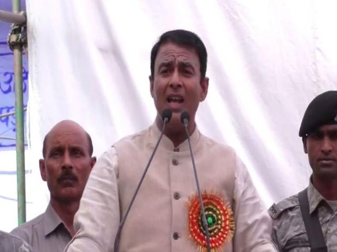 Lok Sabha Elections 2019 - BJP Mla Sangeet Som Statement on Air Strike | ...तर लाहोरमध्ये तिरंगा फडकला असता - भाजप नेत्याचे विधान  Lok Sabha Elections 2019 - BJP Mla Sangeet Som Statement on Air Strike | ...तर लाहोरमध्ये तिरंगा फडकला असता - भाजप नेत्याचे विधान