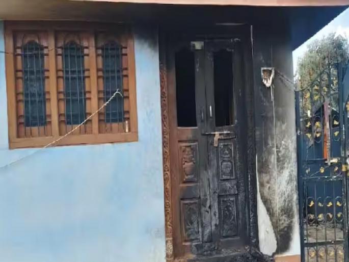 telangana crime Father angry over daughter's love marriage; fatally attacks son-in-law's father and sets house on fire | मुलीच्या प्रेमविवाहाने वडील संतापले; जावयाच्या वडिलांवर जीवघेणा हल्ला करत घर पेटवले