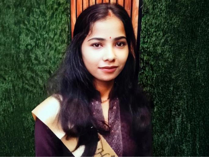 husband went bath in ganga river in kanpur wife absconded with lover child and jewellery worth 15 lakhs | नवरा गंगास्नानासाठी गेला, बायकोने १५ लाखांच्या दागिन्यांवर डल्ला मारून बॉयफ्रेंडसह पळ काढला husband went bath in ganga river in kanpur wife absconded with lover child and jewellery worth 15 lakhs | नवरा गंगास्नानासाठी गेला, बायकोने १५ लाखांच्या दागिन्यांवर डल्ला मारून बॉयफ्रेंडसह पळ काढला