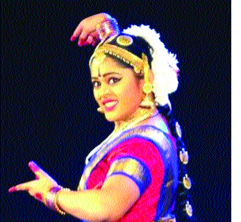 'Vithai Darshan' will be done by Bharatnatyam | भरतनाट्यम्द्वारे अभिश्री साकारणार ‘विठाई दर्शन’ 'Vithai Darshan' will be done by Bharatnatyam | भरतनाट्यम्द्वारे अभिश्री साकारणार ‘विठाई दर्शन’