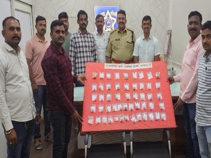 Main suspect arrested in Andhra Pradesh robbery case in Sangli; Two and a half crores worth of gold seized | Sangli: आंध्र प्रदेशातील दरोडाप्रकरणी मुख्य संशयिताला अटक; अडीच कोटींचे सोने जप्त Main suspect arrested in Andhra Pradesh robbery case in Sangli; Two and a half crores worth of gold seized | Sangli: आंध्र प्रदेशातील दरोडाप्रकरणी मुख्य संशयिताला अटक; अडीच कोटींचे सोने जप्त