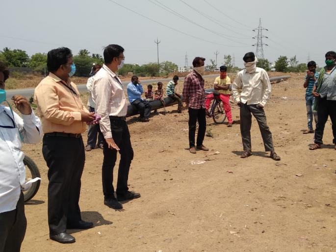 Stay tuned! Mental support is given in Sangli ... Two and a half thousand people took advantage | रहा निर्धास्त ! सांगलीत दिला जातो मानसिक आधार... अडीच हजार लोकांनी घेतला फायदा Stay tuned! Mental support is given in Sangli ... Two and a half thousand people took advantage | रहा निर्धास्त ! सांगलीत दिला जातो मानसिक आधार... अडीच हजार लोकांनी घेतला फायदा