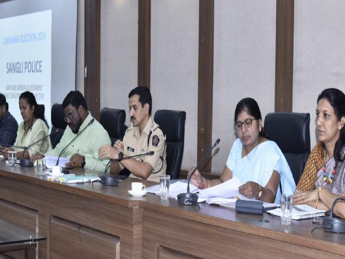 Sangli District Collector orders CCTV watch on liquor stocks of factories | कारखान्यांच्या मद्य साठ्यावर सीसीटीव्हीचा वॉच, सांगलीच्या जिल्हाधिकाऱ्यांनी दिले आदेश Sangli District Collector orders CCTV watch on liquor stocks of factories | कारखान्यांच्या मद्य साठ्यावर सीसीटीव्हीचा वॉच, सांगलीच्या जिल्हाधिकाऱ्यांनी दिले आदेश