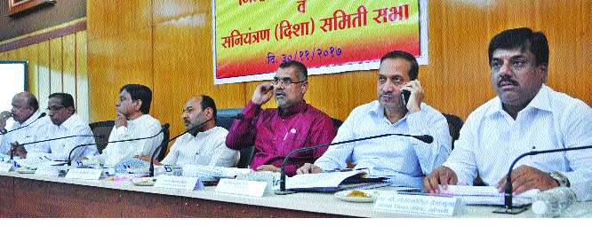 Stop the gland on ZP's Department of Agriculture | झेडपीच्या कृषी विभागावरील गंडांतर थांबवा Stop the gland on ZP's Department of Agriculture | झेडपीच्या कृषी विभागावरील गंडांतर थांबवा