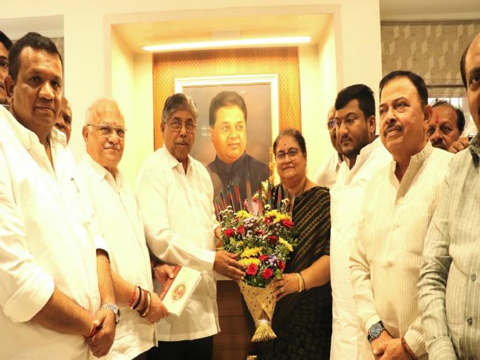 Congress rebel Jayashreetai Patil from Sangli will join BJP | सांगलीत काँग्रेसला मोठा धक्का; जयश्रीताईंना पालकमंत्री भेटले, भाजप प्रवेशाचे ठरले Congress rebel Jayashreetai Patil from Sangli will join BJP | सांगलीत काँग्रेसला मोठा धक्का; जयश्रीताईंना पालकमंत्री भेटले, भाजप प्रवेशाचे ठरले