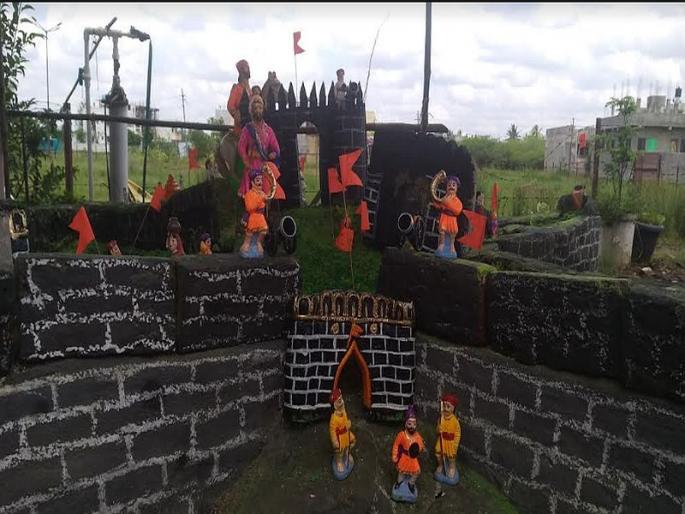 darshan bandgar making pratapgad fort in diwali at sangli | कौतुकास्पद! इंटरनेटवर पाहून तरुणाने साकारला प्रतापगड darshan bandgar making pratapgad fort in diwali at sangli | कौतुकास्पद! इंटरनेटवर पाहून तरुणाने साकारला प्रतापगड