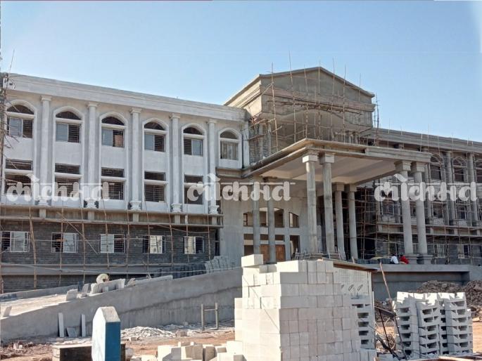 The work of the police headquarters in Sangli is likely to be completed in a month | सांगलीत उभे राहतेय दिमाखदार पोलिस मुख्यालय, महिन्यात काम पूर्ण होण्याची शक्यता The work of the police headquarters in Sangli is likely to be completed in a month | सांगलीत उभे राहतेय दिमाखदार पोलिस मुख्यालय, महिन्यात काम पूर्ण होण्याची शक्यता