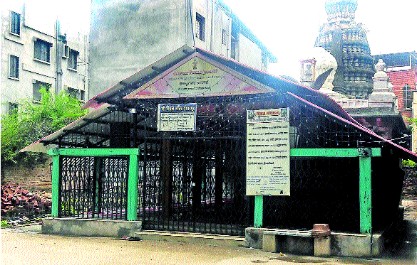 Land of MafiaRaj: Illustration from Islampur | ‘महसूल’च्या वरदहस्तामुळे भूखंड माफियाराज: इस्लामपुरातील चित्र Land of MafiaRaj: Illustration from Islampur | ‘महसूल’च्या वरदहस्तामुळे भूखंड माफियाराज: इस्लामपुरातील चित्र