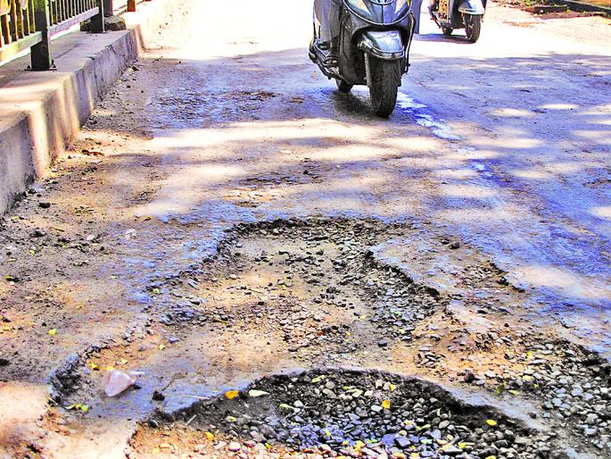 Even after spending fifty crores, Sangli was in the pit again | पन्नास कोटी खर्चूनही सांगली पुन्हा खड्ड्यात Even after spending fifty crores, Sangli was in the pit again | पन्नास कोटी खर्चूनही सांगली पुन्हा खड्ड्यात