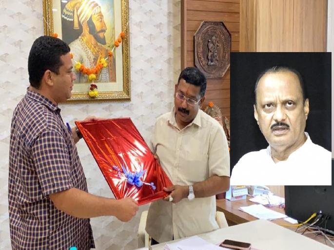 Controversy in Sangli Municipal Corporation over Ajit Pawar photo, scuffles over putting up photos in the hall | अजित पवारांच्या फोटोवरून सांगली महापालिकेत वादावादी, दालनात फोटो लावण्यावरून स्टटंबाजी Controversy in Sangli Municipal Corporation over Ajit Pawar photo, scuffles over putting up photos in the hall | अजित पवारांच्या फोटोवरून सांगली महापालिकेत वादावादी, दालनात फोटो लावण्यावरून स्टटंबाजी