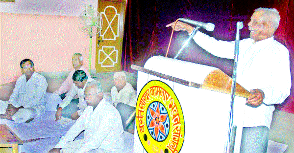  Decision of agitated workers, Sangli Vasantdada factory: all given options invalid; Due to disproportionate to 26 December | निवृत्त कामगारांचा आंदोलनाचा निर्णय, सांगली वसंतदादा कारखाना : दिलेले सर्व पर्याय अमान्य; २६ डिसेंबरपासून बेमुदत धरणे