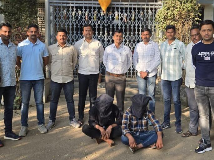 A hotel worker was stabbed to death over a petty dispute in Sangli, a case against three  | सांगलीत किरकोळ वादातून हॉटेल कामगाराचा भोसकून खून, एका अल्पवयीन युवकासह तिघे ताब्यात A hotel worker was stabbed to death over a petty dispute in Sangli, a case against three  | सांगलीत किरकोळ वादातून हॉटेल कामगाराचा भोसकून खून, एका अल्पवयीन युवकासह तिघे ताब्यात