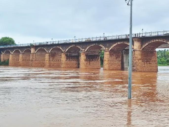 Chance of rain in Sangli district, A slight increase in the water level of Krishna | सांगली जिल्ह्यात पावसाची उघडीप; ‘कृष्णे’च्या पाणीपातळीत किंचित वाढ Chance of rain in Sangli district, A slight increase in the water level of Krishna | सांगली जिल्ह्यात पावसाची उघडीप; ‘कृष्णे’च्या पाणीपातळीत किंचित वाढ