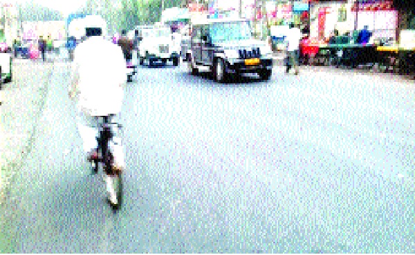 The horses of a hundred crores of mirrors in the mirage were again stuck | मिरजेतील शंभर कोटींच्या रस्त्याचे घोडे पुन्हा अडले The horses of a hundred crores of mirrors in the mirage were again stuck | मिरजेतील शंभर कोटींच्या रस्त्याचे घोडे पुन्हा अडले