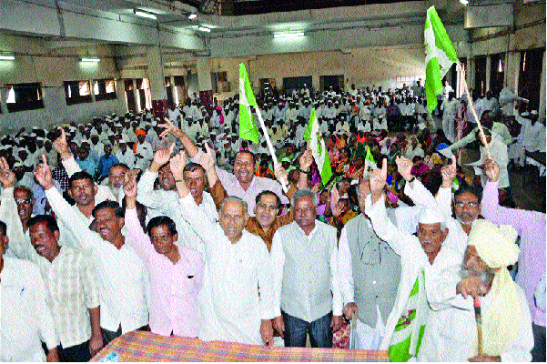 Statewide agitation for farmers' pension | शेतकरी पेन्शनसाठी राज्यव्यापी आंदोलन Statewide agitation for farmers' pension | शेतकरी पेन्शनसाठी राज्यव्यापी आंदोलन