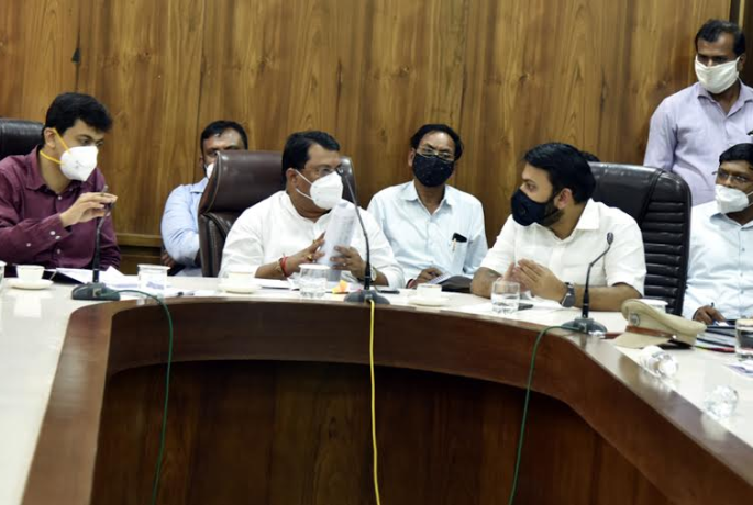 Disaster mitigation measures will not be short of funds | आपत्ती निवारणार्थ उपाययोजनांना आवश्यक निधी कमी पडू देणार नाही : वडेट्टीवार Disaster mitigation measures will not be short of funds | आपत्ती निवारणार्थ उपाययोजनांना आवश्यक निधी कमी पडू देणार नाही : वडेट्टीवार