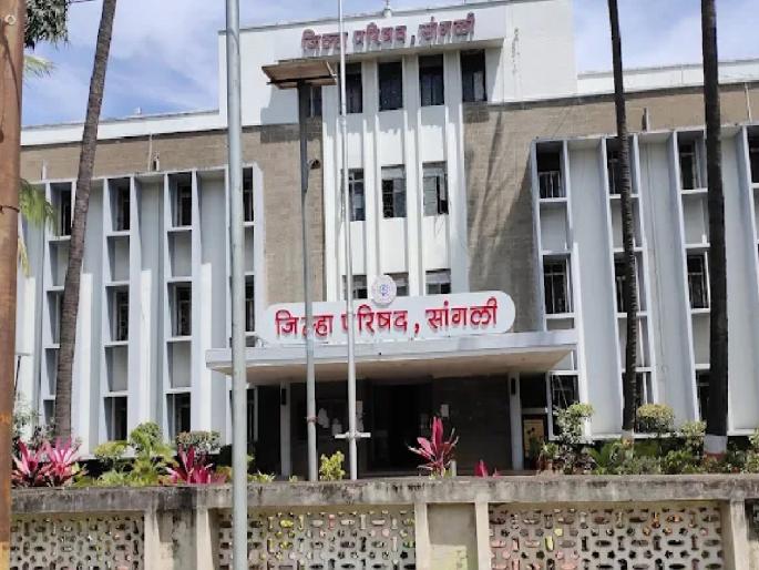 CEO takes action against officers and employees who do not arrive on time at Sangli Zilla Parishad | सांगली जिल्हा परिषदेत ‘आओ जावो, घर तुम्हारा’ चालणार नाही!; सीईओंनी अधिकारी, कर्मचाऱ्यांना ठणकावले  CEO takes action against officers and employees who do not arrive on time at Sangli Zilla Parishad | सांगली जिल्हा परिषदेत ‘आओ जावो, घर तुम्हारा’ चालणार नाही!; सीईओंनी अधिकारी, कर्मचाऱ्यांना ठणकावले