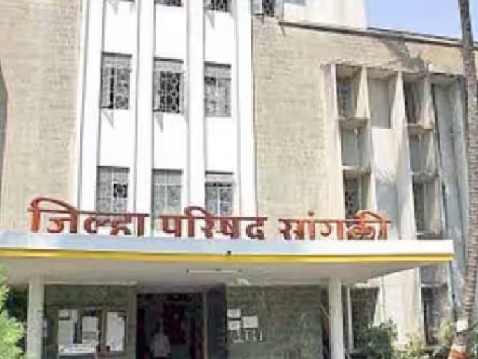 As much as six and a half thousand kilos of junk was found in Sangli Zilla Parishad | सांगली जिल्हा परिषदेत मिळाली तब्बल 'साडेसहा हजार किलो'ची रद्दी, कालबाह्य कागदपत्रांची विल्हेवाट लावणार As much as six and a half thousand kilos of junk was found in Sangli Zilla Parishad | सांगली जिल्हा परिषदेत मिळाली तब्बल 'साडेसहा हजार किलो'ची रद्दी, कालबाह्य कागदपत्रांची विल्हेवाट लावणार