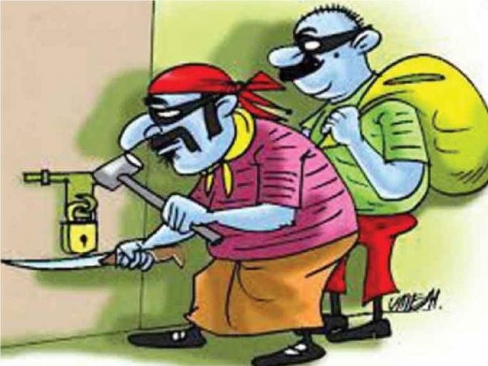 Thieves broke into three temples and one house in one night in Sangameshwar | सणासुदीत संगमेश्वरात चोरट्यांचा धुमाकूळ; एकाच रात्री तीन मंदिर, एक घर फोडले Thieves broke into three temples and one house in one night in Sangameshwar | सणासुदीत संगमेश्वरात चोरट्यांचा धुमाकूळ; एकाच रात्री तीन मंदिर, एक घर फोडले