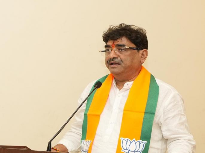 Will you form a grand alliance in Chhatrapati Sambhajinagar and give candidates to the opposition? Sanjay Kenekar | छत्रपती संभाजीनगरात महायुती करून विरोधकांना आयते उमेदवार देणार का?: संजय केणेकर Will you form a grand alliance in Chhatrapati Sambhajinagar and give candidates to the opposition? Sanjay Kenekar | छत्रपती संभाजीनगरात महायुती करून विरोधकांना आयते उमेदवार देणार का?: संजय केणेकर