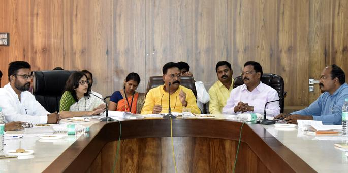 Immediate Approval of Cases from Annasaheb Patil Corporation: Sanjay Pawar | अण्णासाहेब पाटील महामंडळाकडील प्रकरणे तात्काळ मंजूर करा : संजय पवार Immediate Approval of Cases from Annasaheb Patil Corporation: Sanjay Pawar | अण्णासाहेब पाटील महामंडळाकडील प्रकरणे तात्काळ मंजूर करा : संजय पवार
