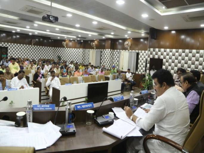 237 crore for the development of Yavatmal district; Planning committee meeting chaired by the Guardian Minister | यवतमाळ जिल्ह्याच्या विकासासाठी 237 कोटींची तरतूद; पालकमंत्र्यांच्या अध्यक्षतेखाली नियोजन समितीची बैठक 237 crore for the development of Yavatmal district; Planning committee meeting chaired by the Guardian Minister | यवतमाळ जिल्ह्याच्या विकासासाठी 237 कोटींची तरतूद; पालकमंत्र्यांच्या अध्यक्षतेखाली नियोजन समितीची बैठक