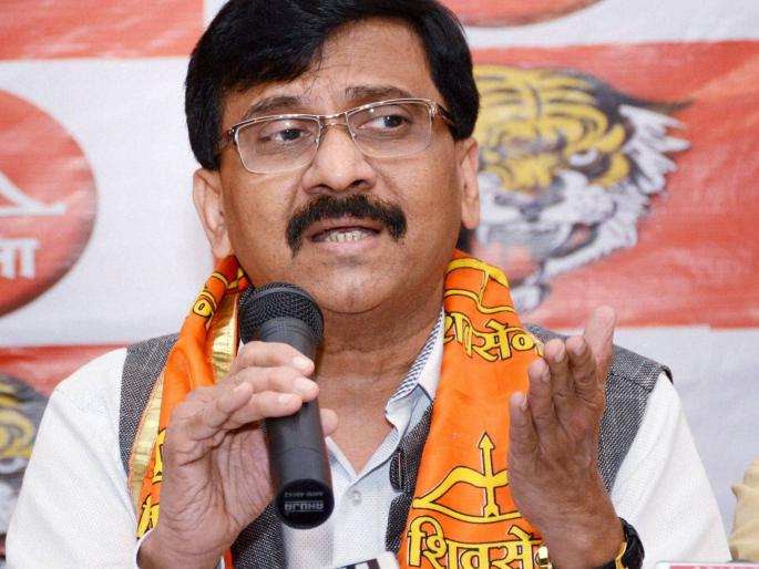 Marathi filmmakers situation is like hawkers says Sanjay Raut | मराठी निर्मात्यांची अवस्था फेरीवाल्यांसारखी - संजय राऊत Marathi filmmakers situation is like hawkers says Sanjay Raut | मराठी निर्मात्यांची अवस्था फेरीवाल्यांसारखी - संजय राऊत