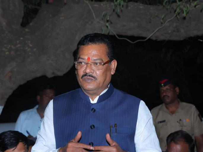 If there are inconveniences in hostels despite paying crores action will be taken against the contractors; Sanjay Shirsat warns | कोट्यवधी देऊन वसतिगृहांमध्ये असुविधा असतील, तर ठेकेदारांवर कारवाई; संजय शिरसाट यांचा इशारा If there are inconveniences in hostels despite paying crores action will be taken against the contractors; Sanjay Shirsat warns | कोट्यवधी देऊन वसतिगृहांमध्ये असुविधा असतील, तर ठेकेदारांवर कारवाई; संजय शिरसाट यांचा इशारा