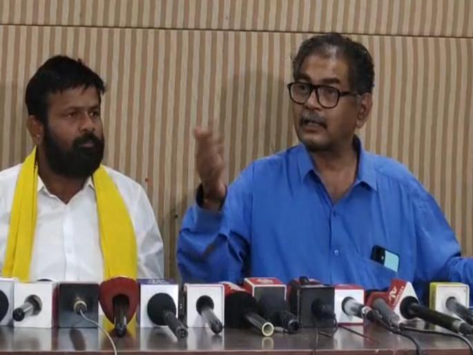 It is unfortunate that the descendants of Chhatrapati should settle the dispute over the history of the waghya Sanjay Sonwani reaction | वाघ्या श्वानाच्या इतिहासाचा वाद छत्रपतींच्या वंशांनी काढावा हे दुर्दैव; संजय सोनवणी यांची प्रतिक्रिया It is unfortunate that the descendants of Chhatrapati should settle the dispute over the history of the waghya Sanjay Sonwani reaction | वाघ्या श्वानाच्या इतिहासाचा वाद छत्रपतींच्या वंशांनी काढावा हे दुर्दैव; संजय सोनवणी यांची प्रतिक्रिया
