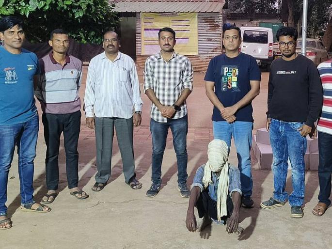 Bricking revenged by murder, body burned in pyre | वीट मारल्याचा बदला खुनाने, तणसाच्या ढिगात जाळला मृतदेह Bricking revenged by murder, body burned in pyre | वीट मारल्याचा बदला खुनाने, तणसाच्या ढिगात जाळला मृतदेह