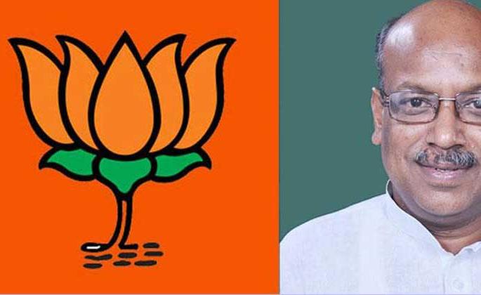 Lok Sabha Election 2019: Dhotre family active for campaigning! | Lok Sabha Election 2019 : प्रचारासाठी अवघे धोत्रे कुटुंब सक्रिय! Lok Sabha Election 2019: Dhotre family active for campaigning! | Lok Sabha Election 2019 : प्रचारासाठी अवघे धोत्रे कुटुंब सक्रिय!