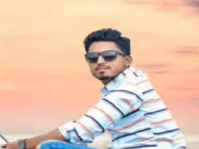 A young man from Sankh in Sangli ended his life by hanging himself | Sangli: घरातील सर्वजण लग्न कार्यासाठी बाहेरगावी गेले, तरुणाने गळफास घेत जीवन संपवले A young man from Sankh in Sangli ended his life by hanging himself | Sangli: घरातील सर्वजण लग्न कार्यासाठी बाहेरगावी गेले, तरुणाने गळफास घेत जीवन संपवले